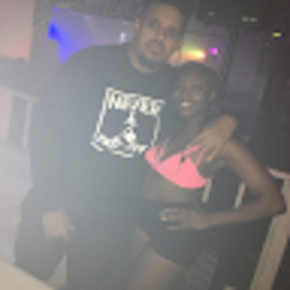 Meet your Posher, Gia - Picture 1 of 1